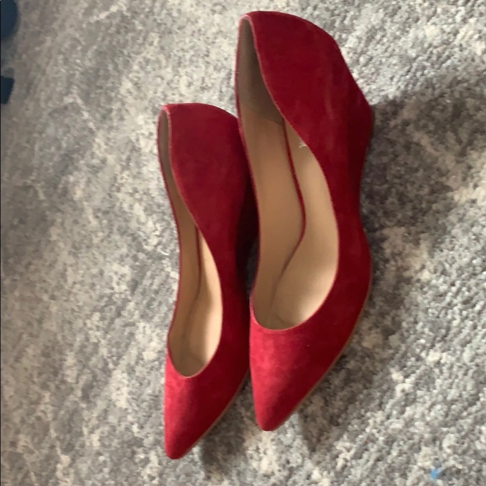Shoes - Picture 2 of 6